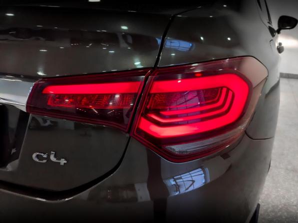Citroen C4 II Рестайлинг с пробегом 2016 года, цена 965 000 рублей, 70492 км, седан, Автокод Объявления