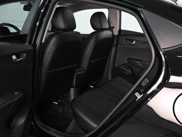 Hyundai Solaris II Рестайлинг с пробегом 2021 года, цена 1 385 000 рублей, 102180 км, седан, Автокод Объявления