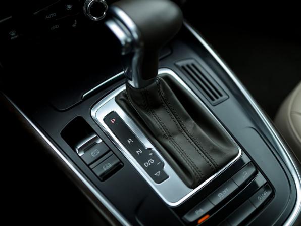 Audi Q5 I (8R) Рестайлинг с пробегом 2015 года, цена 2 489 000 рублей, 118212 км, внедорожник, Автокод Объявления