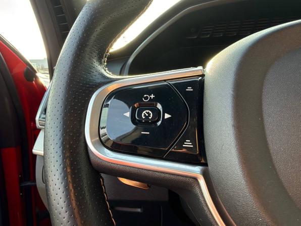 Volvo XC90 II с пробегом 2016 года, цена 2 995 000 рублей, 207000 км, внедорожник, Автокод Объявления
