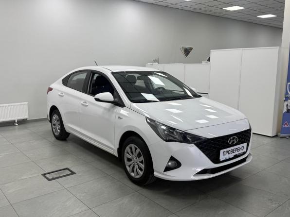 Hyundai Solaris II Рестайлинг с пробегом 2021 года, цена 1 650 000 рублей, 79524 км, седан, Автокод Объявления