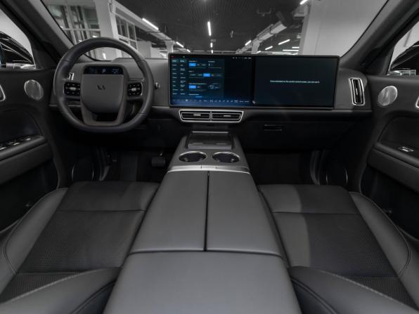Li Auto (Lixiang) L7 I с пробегом 2023 года, цена 6 750 000 рублей, 5883 км, внедорожник, Автокод Объявления