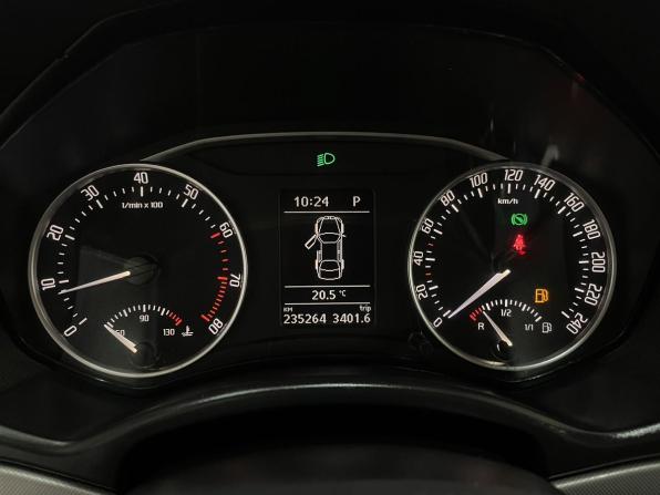 Skoda Octavia II (A5) Рестайлинг с пробегом 2012 года, цена 650 000 рублей, 235135 км, лифтбек, Автокод Объявления
