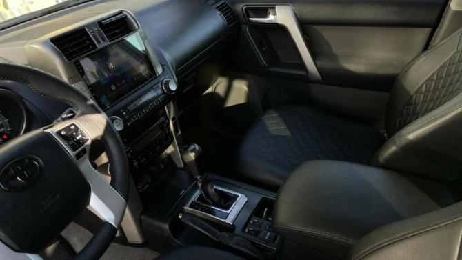 Toyota Land Cruiser Prado 150 Series с пробегом 2010 года, цена 2 500 000 рублей, 231550 км, внедорожник, Автокод Объявления