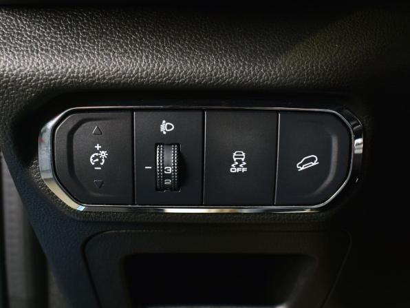 Haval Jolion I Рестайлинг с пробегом 2025 года, цена 2 314 995 рублей, 6755 км, внедорожник, Автокод Объявления