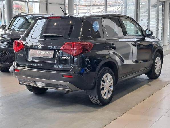 Suzuki Vitara II Рестайлинг с пробегом 2021 года, цена 1 760 000 рублей, 109757 км, внедорожник, Автокод Объявления