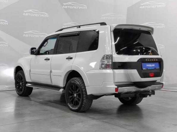 Mitsubishi Pajero IV Рестайлинг 2 с пробегом 2019 года, цена 3 250 000 рублей, 135000 км, внедорожник, Автокод Объявления