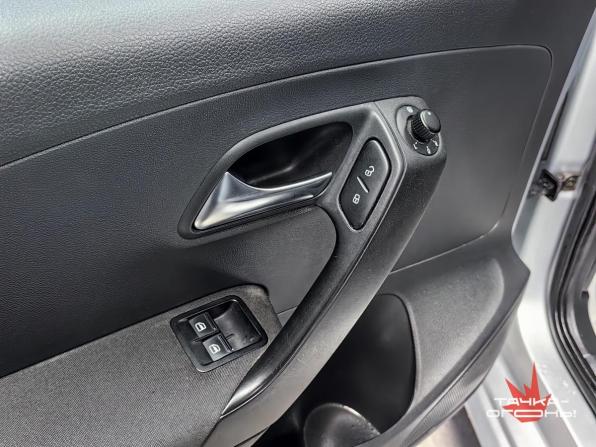 Volkswagen Polo V с пробегом 2010 года, цена 530 000 рублей, 207656 км, хэтчбек, Автокод Объявления