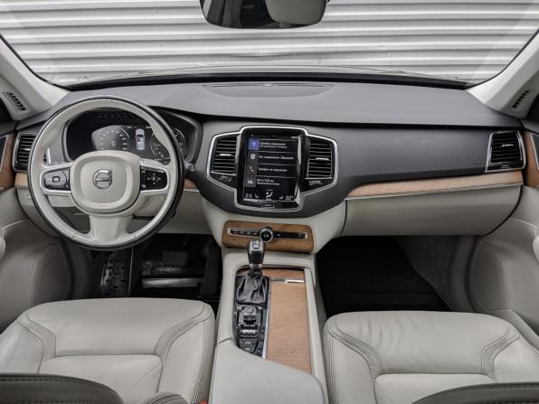 Volvo XC90 II с пробегом 2018 года, цена 3 245 000 рублей, 200505 км, внедорожник, Автокод Объявления
