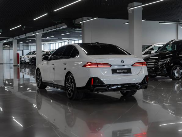 BMW 5 серии VIII (G60/G61/G68) с пробегом 2024 года, цена 7 780 000 рублей, 18860 км, седан, Автокод Объявления
