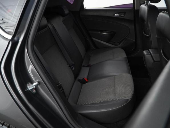 Opel Astra J с пробегом 2011 года, цена 629 050 рублей, 122748 км, хэтчбек, Автокод Объявления