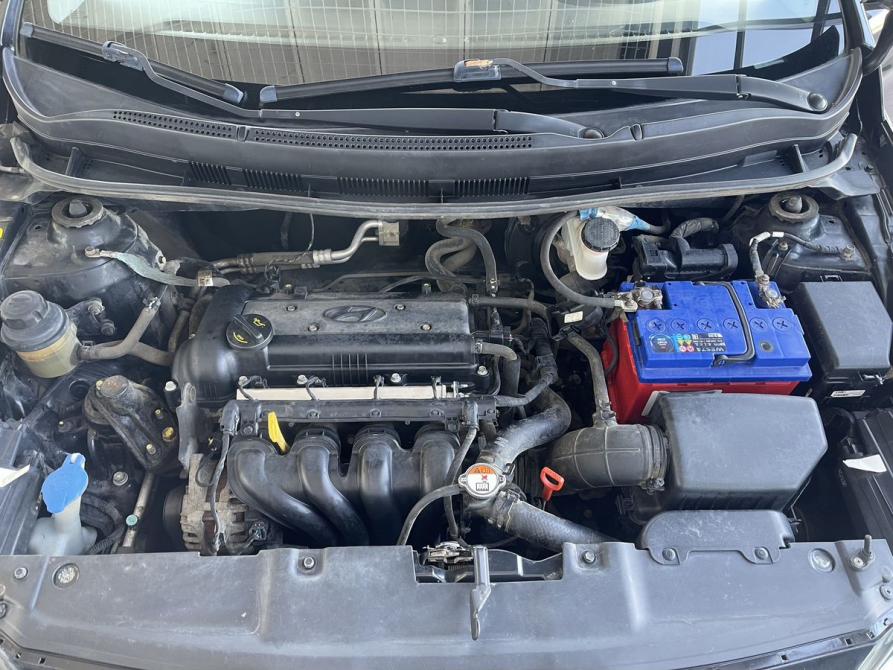 Hyundai Solaris I Саратов  - изображение 21
