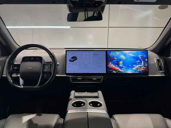 Li Auto (Lixiang) L7 I Рестайлинг с пробегом 2024 года, цена 7 240 000 рублей, 31000 км, внедорожник, Автокод Объявления