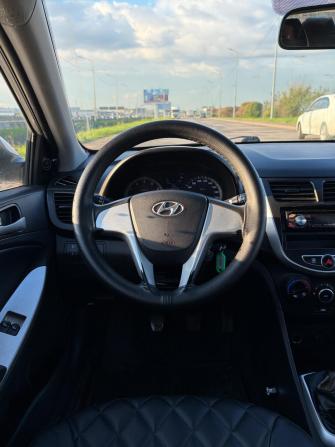 Hyundai Solaris I с пробегом 2014 года, цена 700 000 рублей, 146000 км, седан, Автокод Объявления
