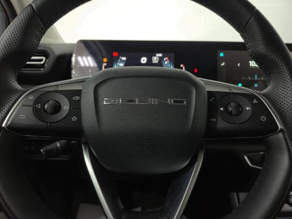BAIC U5 Plus с пробегом 2023 года, цена 1 285 000 рублей, 26674 км, седан, Автокод Объявления