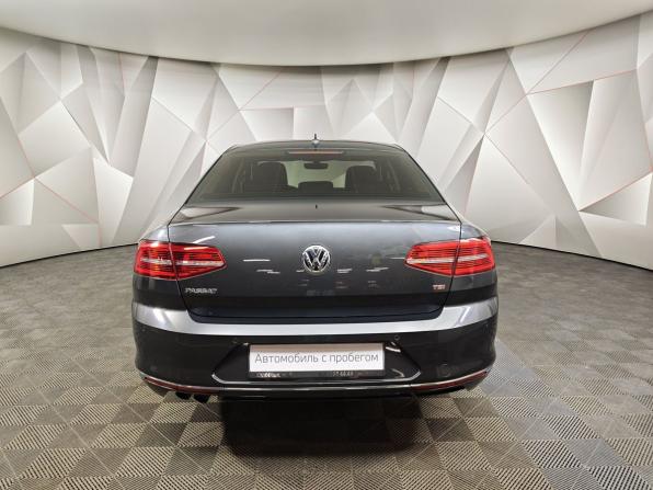 Volkswagen Passat B8 с пробегом 2017 года, цена 1 815 000 рублей, 181765 км, седан, Автокод Объявления