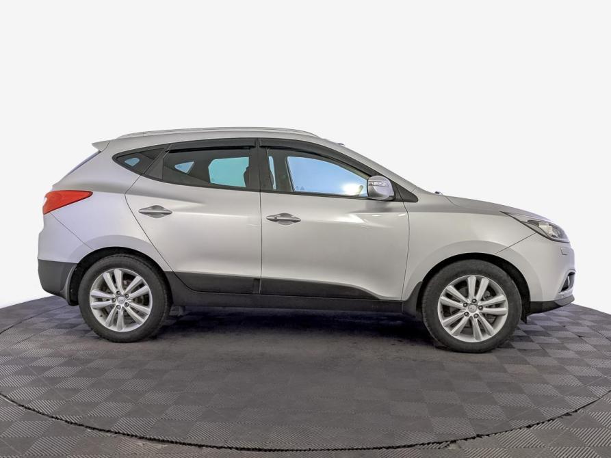 Hyundai ix35 I Рестайлинг Москва  - изображение 4