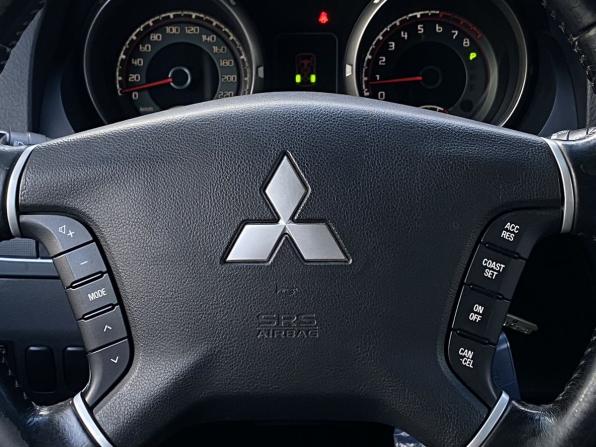 Mitsubishi Pajero IV Рестайлинг 1 с пробегом 2013 года, цена 1 899 000 рублей, 261000 км, внедорожник, Автокод Объявления