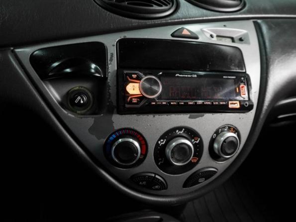 Ford Focus I Рестайлинг с пробегом 2004 года, цена 449 000 рублей, 313244 км, хэтчбек, Автокод Объявления