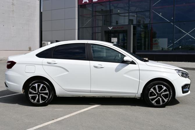 Lada (ВАЗ) Vesta I Рестайлинг (NG) с пробегом 2023 года, цена 1 225 000 рублей, 38000 км, седан, Автокод Объявления