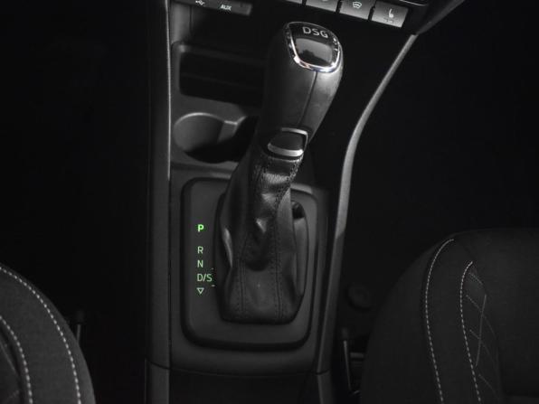 Skoda Rapid I Рестайлинг с пробегом 2017 года, цена 1 398 790 рублей, 99795 км, лифтбек, Автокод Объявления