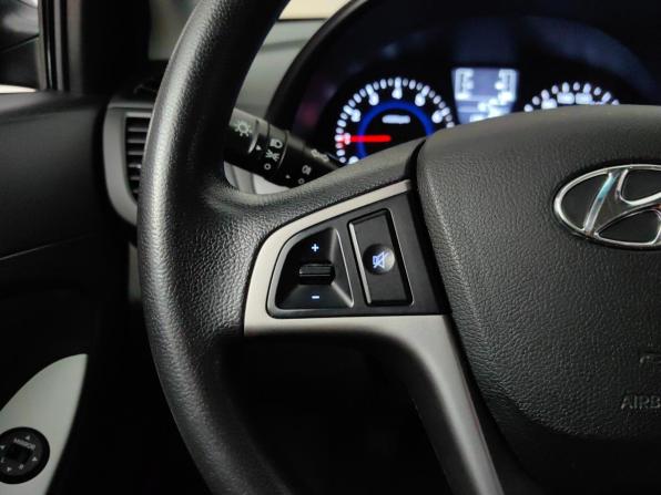 Hyundai Solaris I Рестайлинг с пробегом 2016 года, цена 795 000 рублей, 139000 км, седан, Автокод Объявления