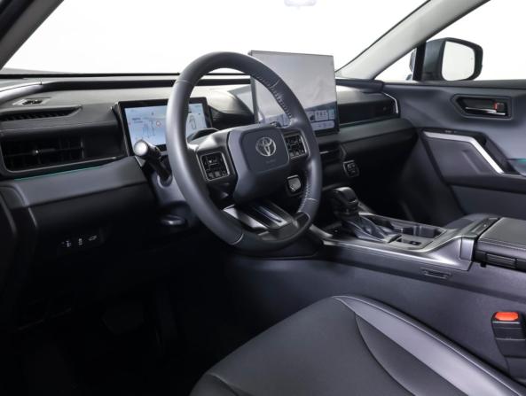 Toyota RAV4 VI (XA60) с пробегом 2025 года, цена 4 144 000 рублей, 3516 км, внедорожник, Автокод Объявления