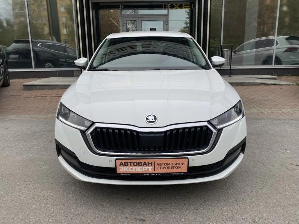 Skoda Octavia IV (A8) с пробегом 2021 года, цена 2 699 000 рублей, 35081 км, лифтбек, Автокод Объявления