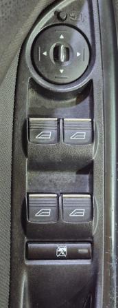 Ford Focus III с пробегом 2012 года, цена 897 000 рублей, 165372 км, седан, Автокод Объявления