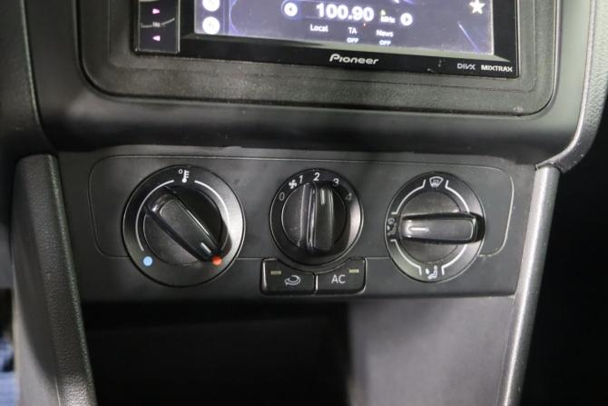 Volkswagen Polo V с пробегом 2011 года, цена 469 990 рублей, 200005 км, хэтчбек, Автокод Объявления