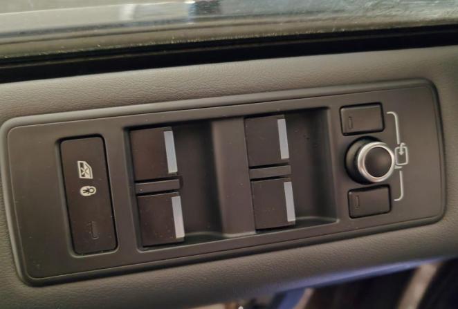 Land Rover Range Rover Sport II с пробегом 2015 года, цена 2 900 000 рублей, 158342 км, внедорожник, Автокод Объявления