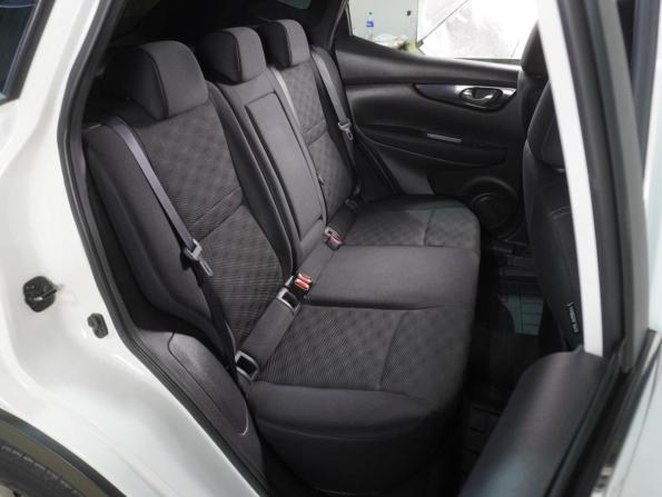 Nissan Qashqai II с пробегом 2015 года, цена 1 699 000 рублей, 172842 км, внедорожник, Автокод Объявления