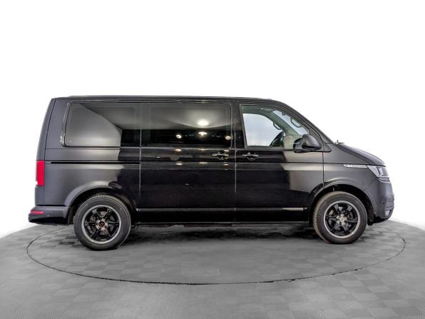 Volkswagen Multivan T6 Рестайлинг с пробегом 2020 года, цена 3 999 000 рублей, 156022 км, минивэн, Автокод Объявления