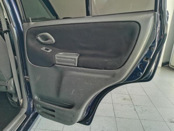 Chevrolet Tracker II с пробегом 2000 года, цена 390 000 рублей, 259067 км, внедорожник, Автокод Объявления