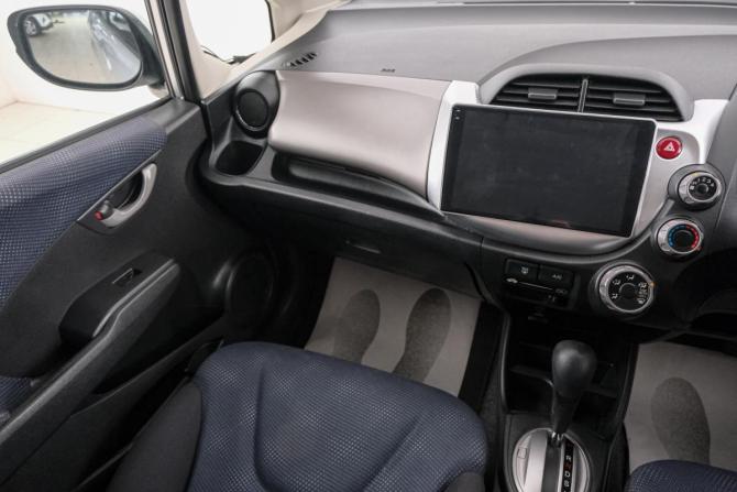Honda Fit II с пробегом 2011 года, цена 1 079 000 рублей, 67000 км, хэтчбек, Автокод Объявления
