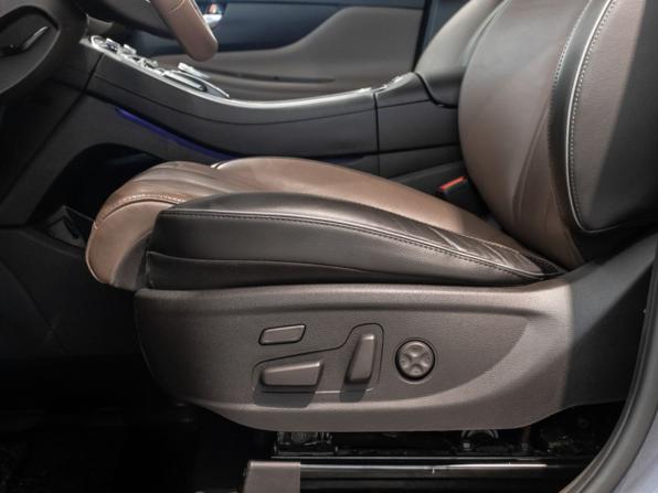 Hyundai Santa Fe IV Рестайлинг с пробегом 2021 года, цена 3 329 658 рублей, 119050 км, внедорожник, Автокод Объявления