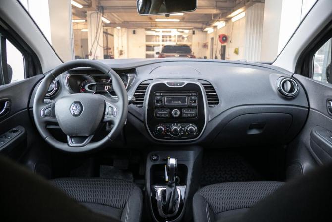 Renault Kaptur I с пробегом 2017 года, цена 1 298 000 рублей, 117300 км, внедорожник, Автокод Объявления