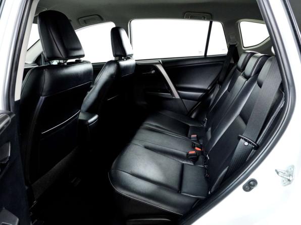 Toyota RAV4 IV (XA40) Рестайлинг с пробегом 2018 года, цена 2 878 000 рублей, 59538 км, внедорожник, Автокод Объявления