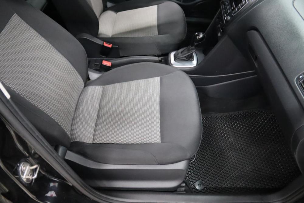 Volkswagen Polo V Рестайлинг Сургут  - изображение 13