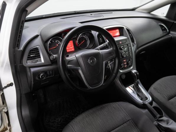 Opel Astra J Рестайлинг с пробегом 2013 года, цена 810 000 рублей, 83749 км, хэтчбек, Автокод Объявления
