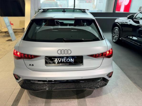 Новый Audi A3 IV (8Y) Рестайлинг 2025 года, цена 4 861 700 рублей, хэтчбек, Автокод Объявления