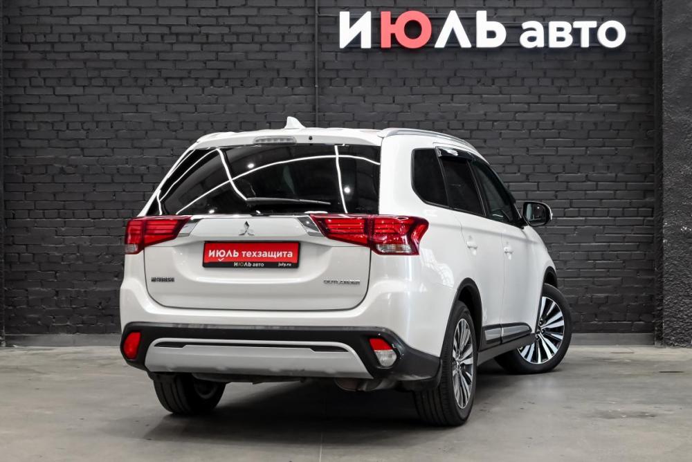 Mitsubishi Outlander III Рестайлинг 3 Екатеринбург  - изображение 4