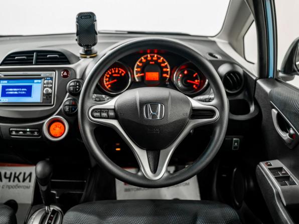 Honda Fit II с пробегом 2012 года, цена 975 000 рублей, 22367 км, хэтчбек, Автокод Объявления