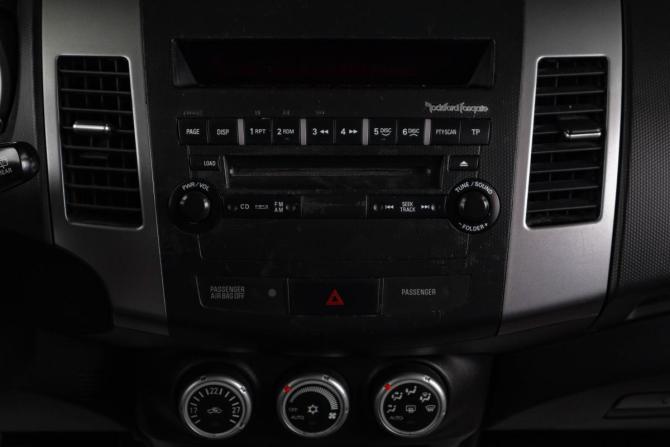 Mitsubishi Outlander II с пробегом 2007 года, цена 939 000 рублей, 239000 км, внедорожник, Автокод Объявления