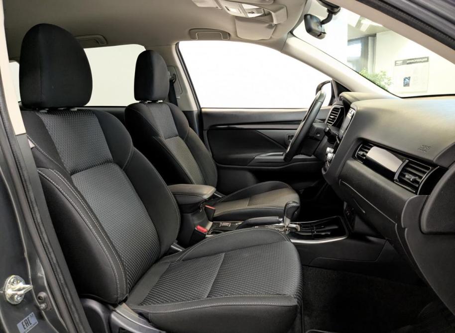 Mitsubishi Outlander III Рестайлинг 3 Санкт-Петербург  - изображение 23