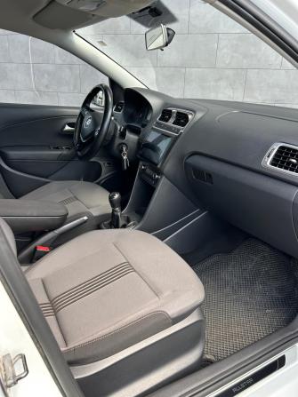 Volkswagen Polo V Рестайлинг с пробегом 2016 года, цена 1 130 000 рублей, 101621 км, седан, Автокод Объявления