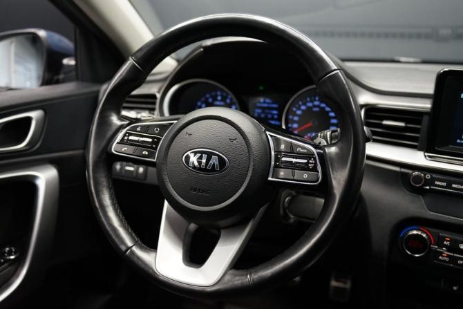 Kia Ceed III с пробегом 2019 года, цена 1 815 000 рублей, 136600 км, хэтчбек, Автокод Объявления