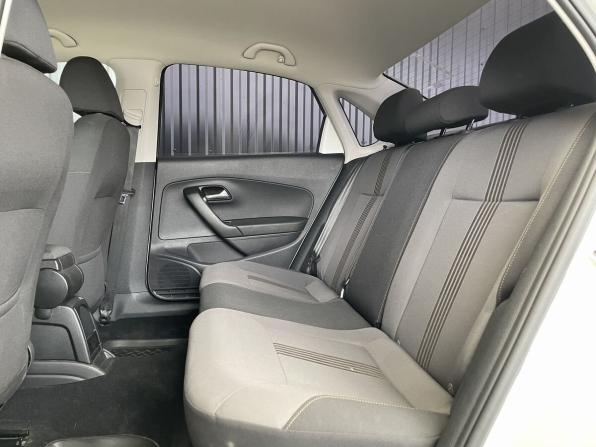 Volkswagen Polo V Рестайлинг с пробегом 2016 года, цена 1 250 000 рублей, 72632 км, седан, Автокод Объявления