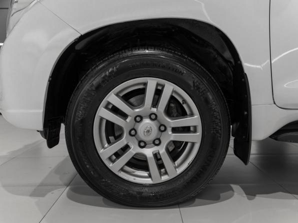 Toyota Land Cruiser Prado 150 Series Рестайлинг 1 с пробегом 2016 года, цена 3 350 000 рублей, 192968 км, внедорожник, Автокод Объявления