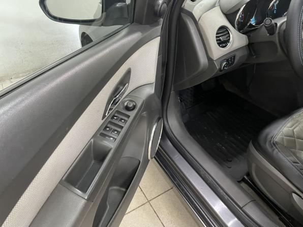 Chevrolet Cruze I с пробегом 2010 года, цена 689 000 рублей, 181881 км, седан, Автокод Объявления